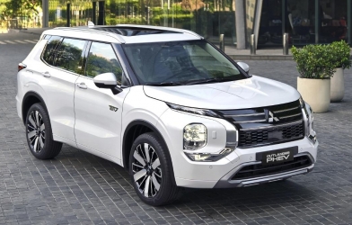 Mitsubishi Outlander PHEV 2026 ra mắt Đông Nam Á: Có thể đi gần 1.000 km sau một lần tiếp nhiên liệu và sạc pin