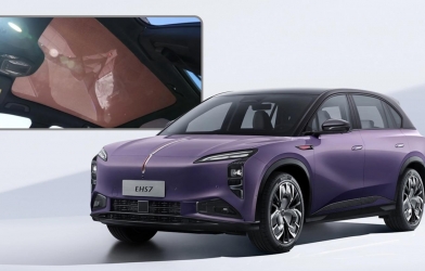 Hongqi phát triển cửa sổ trời tích hợp quang điện, có thể giúp xe điện đi thêm 80 km/ngày