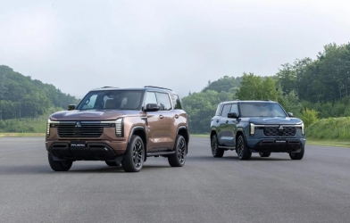Mitsubishi Pajero thế hệ mới chốt giá rẻ hơn Toyota Land Cruiser Prado