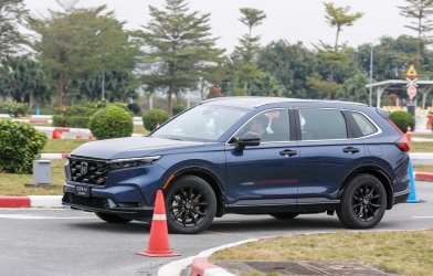 Đại lý mạnh tay giảm giá Honda CR-V bản hybrid trong tháng 9 
