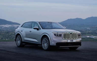 SUV điện đầu tiên của Bentley mạnh tới 875 mã lực, chạy tối đa 600 km/sạc