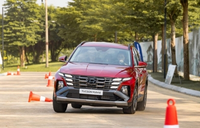 Thế hệ mới đã trình làng, Hyundai Tucson đời cũ vẫn bán chạy