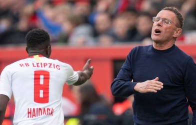 Ralf Rangnick xác nhận học trò cũ là tân bình hoàn hảo cho MU
