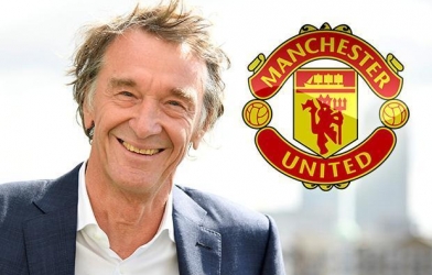 Người giàu nhất nước Anh mua lại MU từ nhà Glazer, lịch sử đã sang trang?