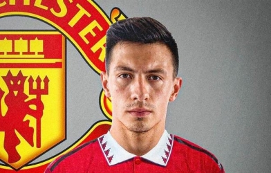 Tin chuyển nhượng tối 15/7: MU chiêu mộ xong 'siêu trung vệ', Arsenal mua Zinchenko