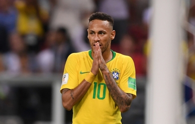Giới chính trị Brazil chính thức 'nhúng tay' vào bóng đá, Neymar hết làm càn