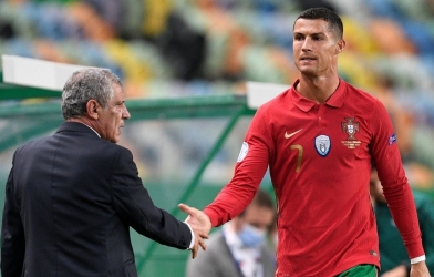 HLV Santos 'chỉ mặt đọc tên' truyền nhân của Ronaldo ở Bồ Đào Nha