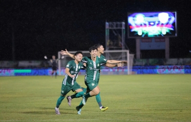 Công Phượng lại sút phạt thành bàn, chờ ngày HLV Kim Sang Sik gọi lên tuyển