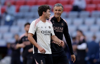 HLV PSG muốn học trò 'tạo lịch sử' tại Champions League