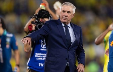 Gạt Real, HLV Ancelotti chốt tương lai với đội vĩ đại nhất thế giới
