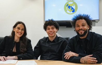 CHÍNH THỨC: Enzo ký hợp đồng với Real Madrid