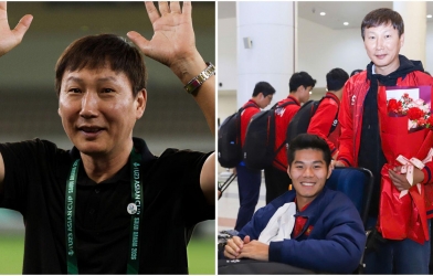 Báo Hàn hết lời ca ngợi cử chỉ gây sốt của HLV Kim Sang Sik