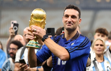 HLV Lionel Scaloni bất ngờ 'cập bến' đội bóng thành Madrid