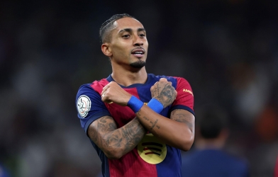 Raphinha phẫn nộ vì bị 'bỏ qua' tại Quả bóng Vàng và FIFA The Best