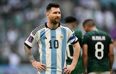 Messi nhận tin không thể buồn hơn trên tuyển Argentina