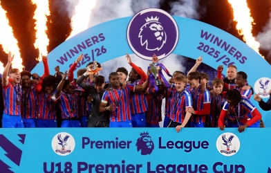 Đánh bại MU, đội của HLV Alonso vô địch Ngoại hạng Anh