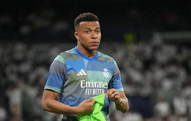 Mbappe khiến tuyển Pháp lo lắng