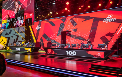 LMHT: 100 Thieves buộc phải đưa HLV vào thi đấu tại LCS Mùa Hè 2023