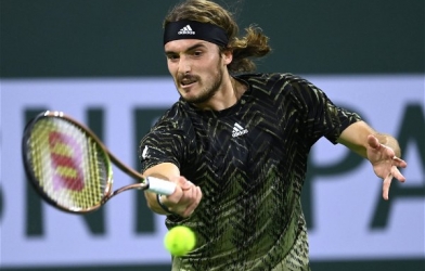 Kết quả Miami Open ngày 30/3: Tsitsipas gây thất vọng, Osaka lần đầu tiên vào bán kết
