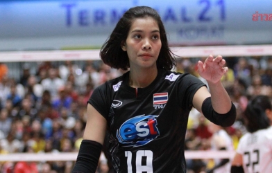 Ajcharaporn: Tôi không hề bị áp lực bởi 'bộ 7 huyền thoại'