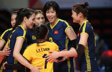 Tin thể thao 20/9: Bóng chuyền Việt Nam 'bay màu' khỏi BXH