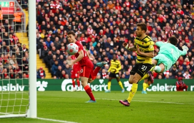 Jota tỏa sáng, Liverpool chiếm ngôi đầu từ tay Man City