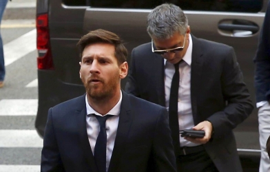 Chuyển nhượng bóng đá tối 20/5: Messi hoàn tất hợp đồng, Harry Kane tới Manchester