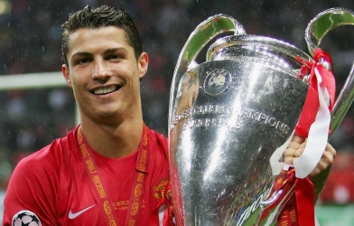 Ronaldo cập bến MU, Solskjaer sẵn sàng hy sinh ba trụ cột?