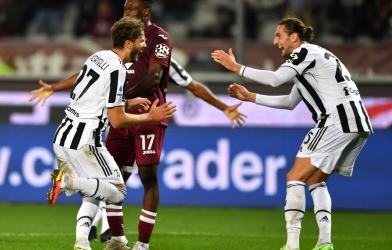 Juventus giành chiến thắng nhọc nhằn trước Torino