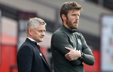 Chia tay MU, Michael Carrick tái hợp Ole Solskjaer tại đội bóng mới?