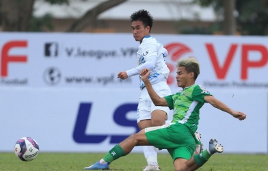 HLV Vũ Như Thành: 'Trọng tài không cương quyết khiến các pha phạm lỗi lặp đi lặp lại'