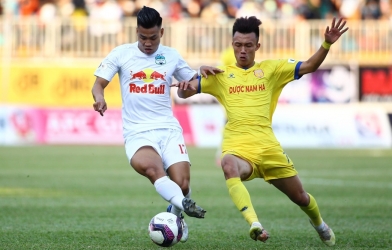 HLV Nam Định: 'Chúng tôi bị ảnh hưởng bởi không khí loãng'