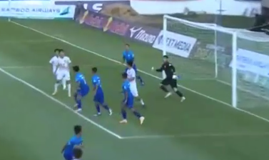 VIDEO: Thủ môn An Giang nỗ lực cản phá trước nguy hiểm do HAGL tạo ra