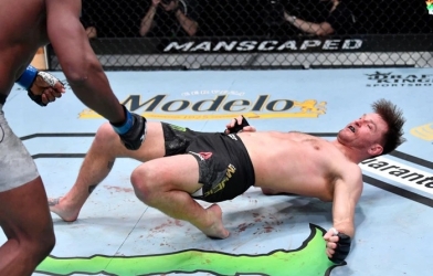 Ngannou kể với Mike Tyson khoảnh khắc knock-out Miocic