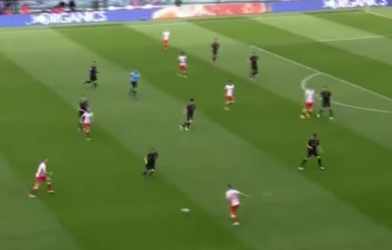 Video bàn thắng Leipzig 2-0 Stuttgart: Níu bước Bayern