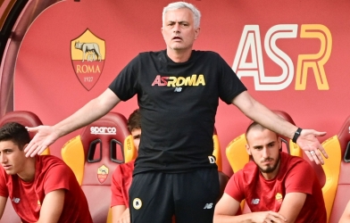 MU từ chối để Mourinho lấy đi người 'mở khóa' Luke Shaw