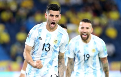 Tottenham đi trước MU trong thương vụ trung vệ Juventus