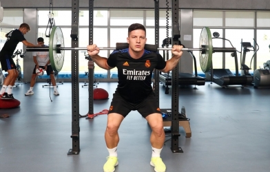 MU đàm phán mua tiền đạo Real Madrid