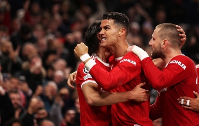 Huyền thoại lo ngại MU thua đậm Liverpool