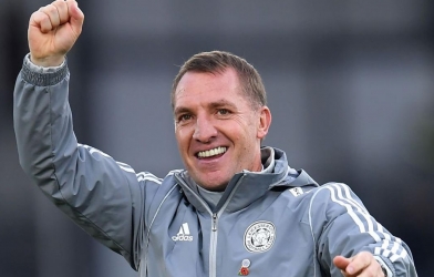 Chuyển nhượng tối 31/10: Rodgers nói về khả năng đến MU