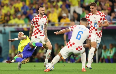 Trực tiếp Brazil 0-0 Croatia (Hết hiệp 1): Chờ đợi sai lầm