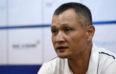 Đứng bét bảng, HLV trưởng và Chủ tịch CLB SLNA từ chức