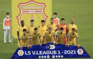 Nam Định bất lực nhìn Hà Tĩnh 'ẵm' trọn 3 điểm