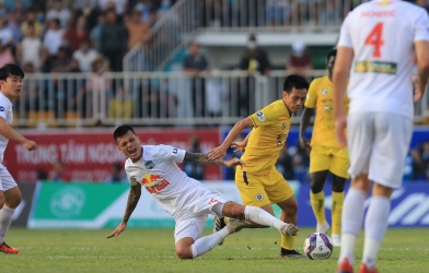 HLV Park Hang Seo sẽ ban 'phép màu' cho trụ cột HAGL?