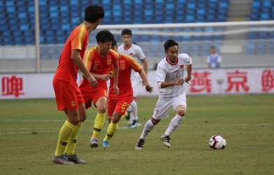 Huyền thoại Trung Quốc: 'Bóng đá Việt Nam rất lâu nữa mới bắt kịp đẳng cấp chúng ta'