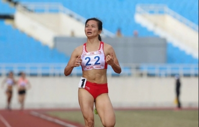 Nguyễn Thị Oanh phá kỷ lục tồn tại 18 năm, đoạt huy chương vàng quốc gia