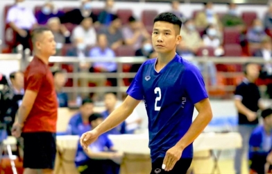 Thần đồng bóng chuyền Quốc Duy bất ngờ cập bến Tràng An Ninh Bình