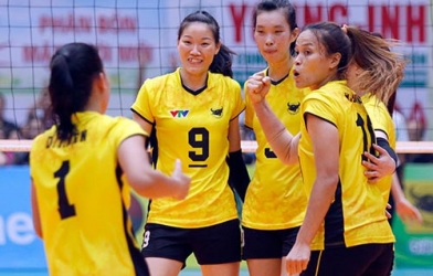 Những màn trình diễn đẳng cấp của 'huyền thoại' Ngọc Hoa trong màu áo Long An