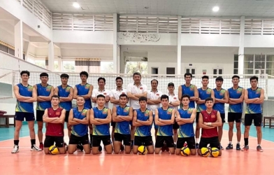 Sao Long An trên tuyển Quốc gia tái hợp với thầy cũ tại thành phố biển