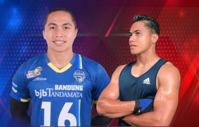 Hung thần bóng chuyền nam giả nữ của Indonesia làm gì khi VĐV nữ thay đồ?